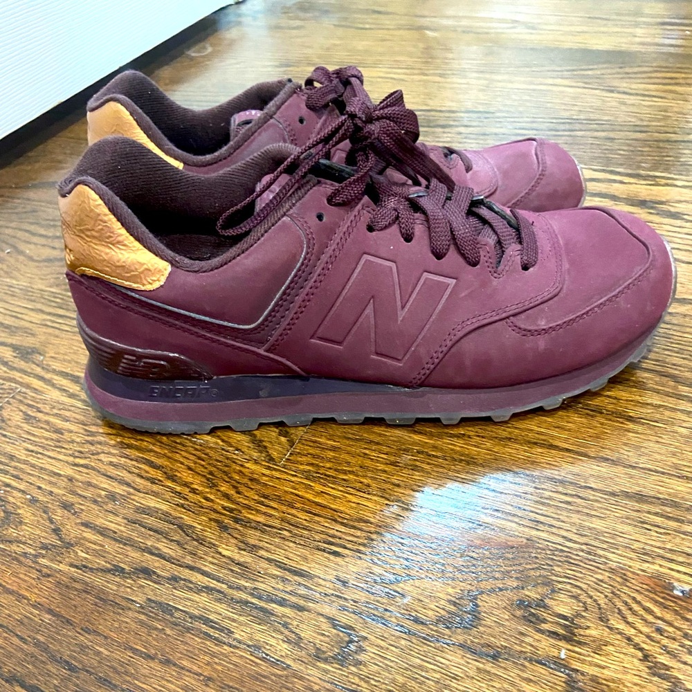 New Balancee sneakers size 9
